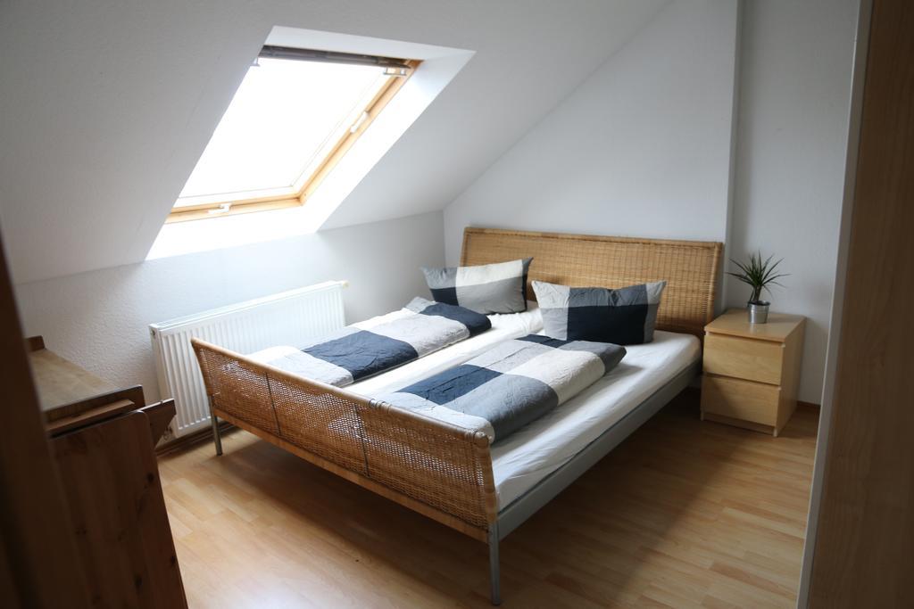 Nadines Ferienwohnung Krefeld Esterno foto