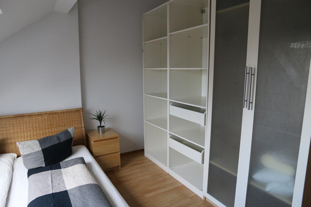 Nadines Ferienwohnung Krefeld Esterno foto