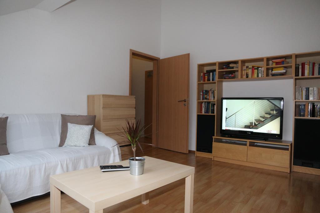 Nadines Ferienwohnung Krefeld Esterno foto