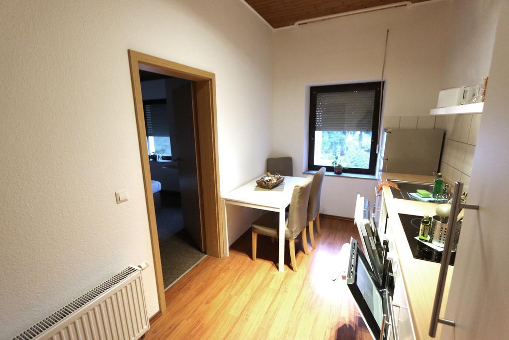 Nadines Ferienwohnung Krefeld Esterno foto
