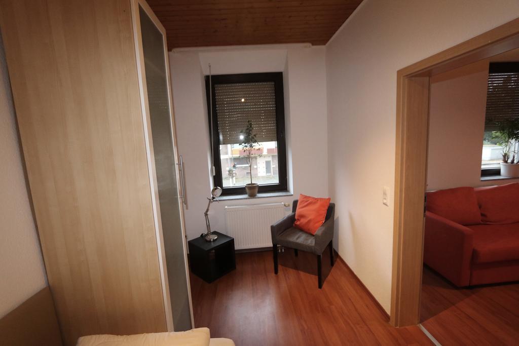 Nadines Ferienwohnung Krefeld Esterno foto