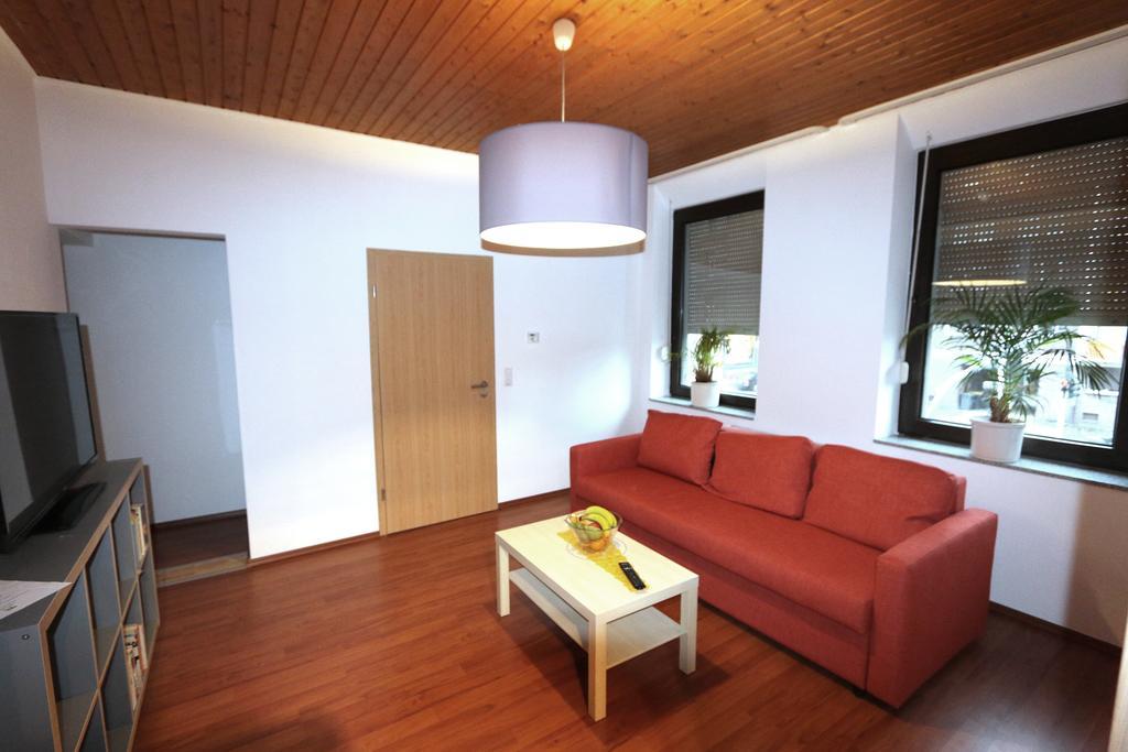Nadines Ferienwohnung Krefeld Esterno foto