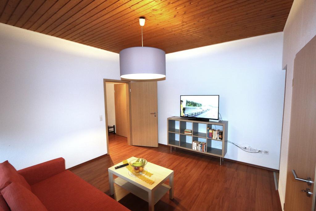 Nadines Ferienwohnung Krefeld Esterno foto